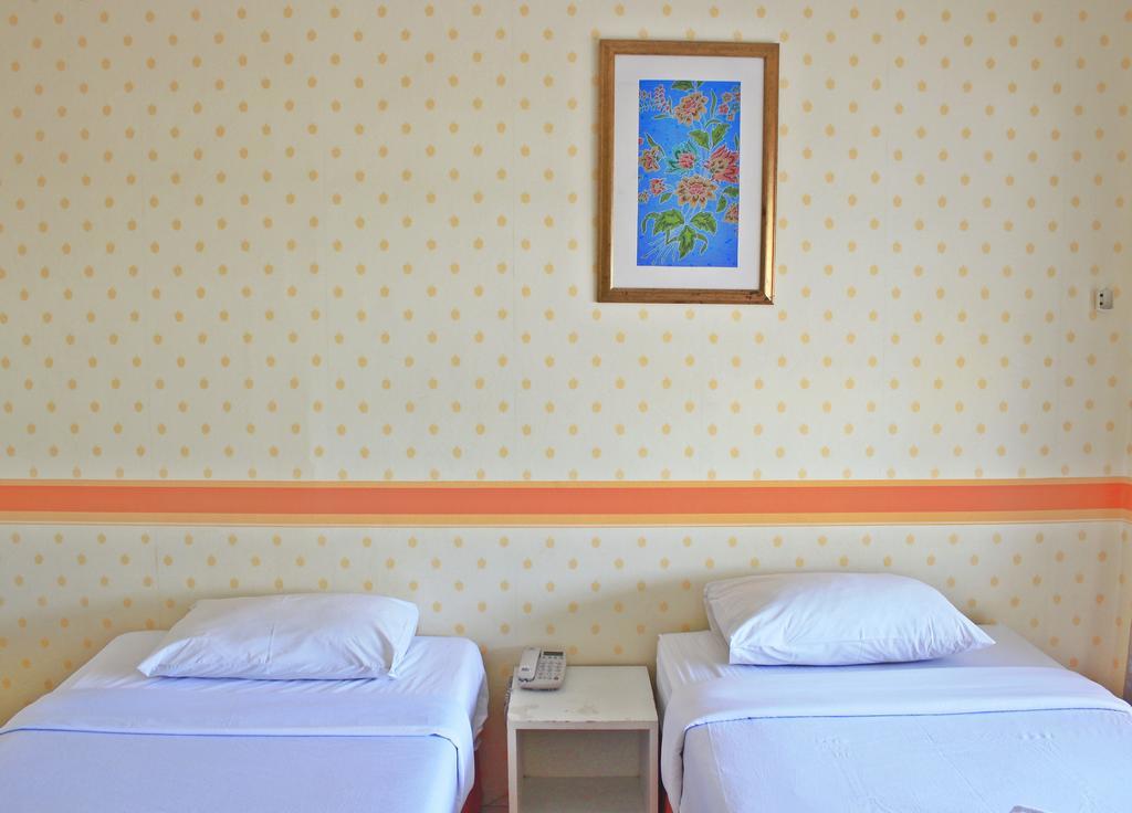 Be Fine Guesthouse Phuket Екстериор снимка
