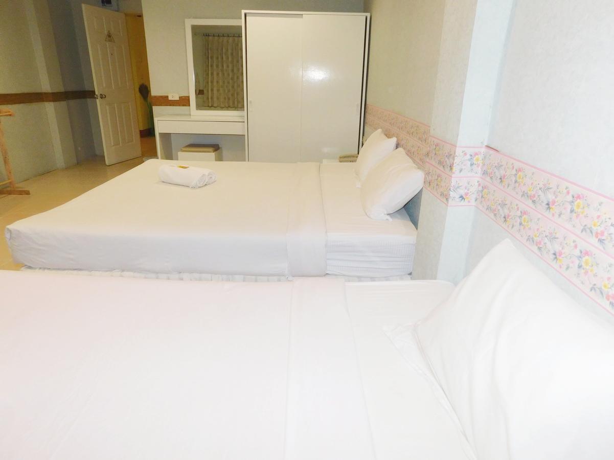 Be Fine Guesthouse Phuket Екстериор снимка