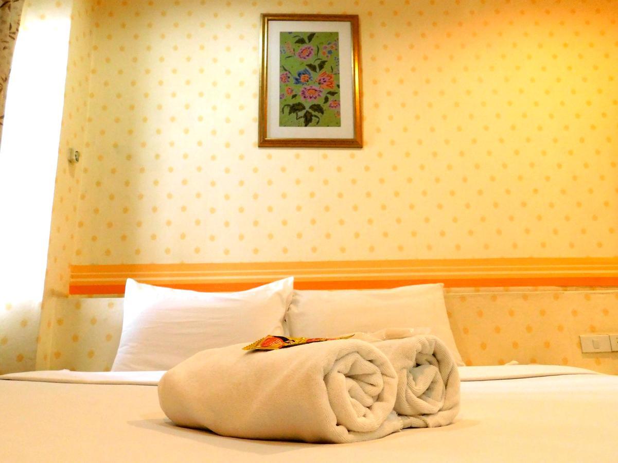 Be Fine Guesthouse Phuket Екстериор снимка