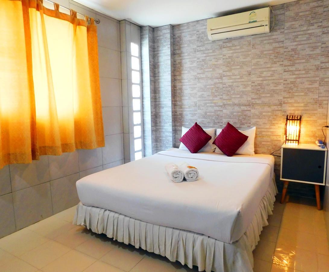 Be Fine Guesthouse Phuket Екстериор снимка
